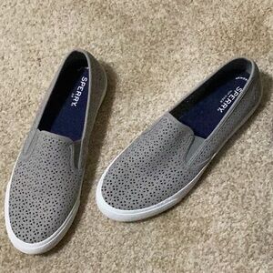 Sperry  Top Sider STS82415 women’s seaside cutout slip on sneaker 10M Grey/suede